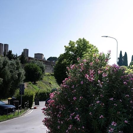 Un Passo Dalle Torri San Gimignano Esterno foto
