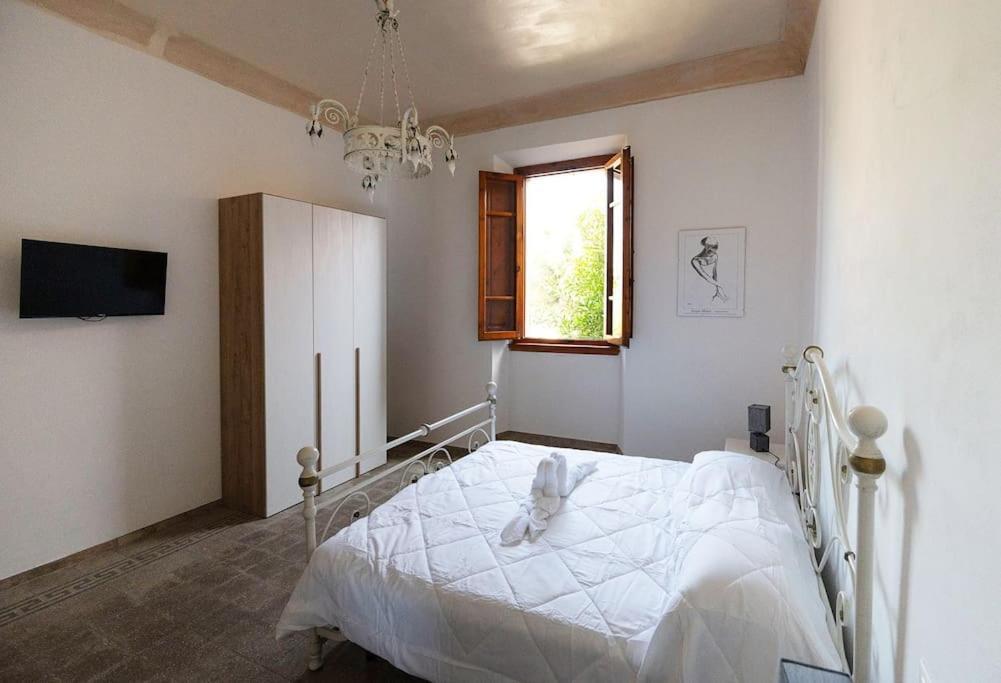 Un Passo Dalle Torri San Gimignano Esterno foto